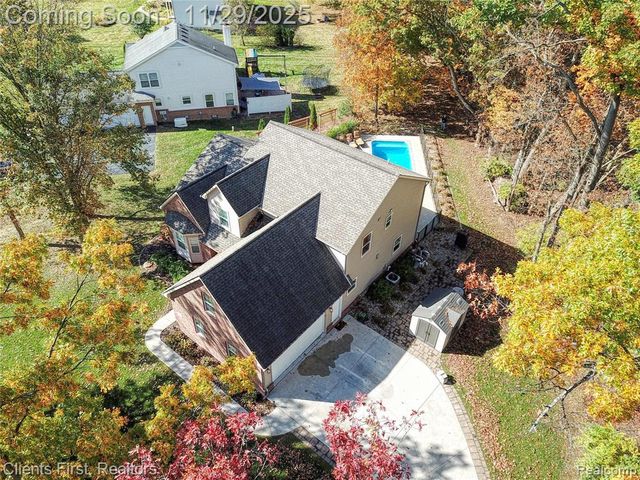 1291 Courtney Court, Hartland, MI 48353