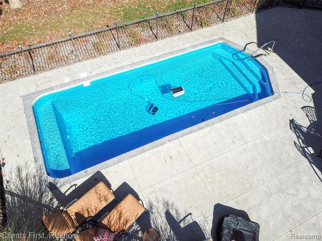 1291 Courtney Court, Hartland, MI 48353