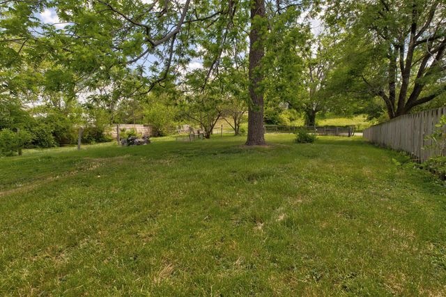 11 Taylor Avenue, Winchester, KY 40391