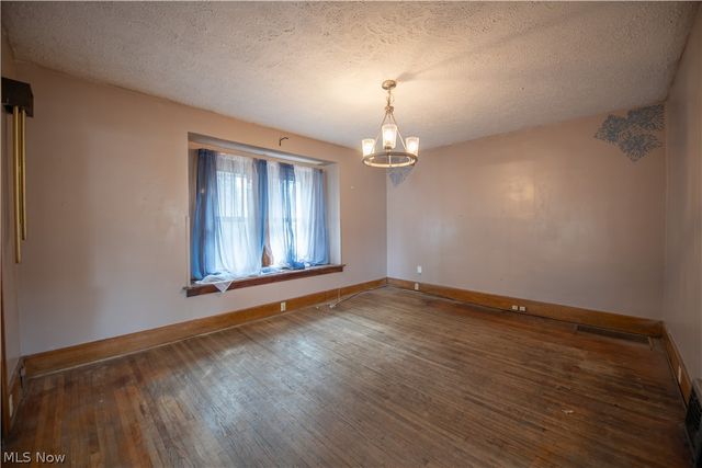 33 S Lincoln Avenue, Alliance, OH 44601