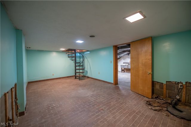 33 S Lincoln Avenue, Alliance, OH 44601