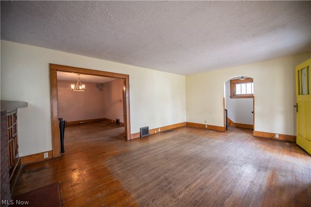 33 S Lincoln Avenue, Alliance, OH 44601