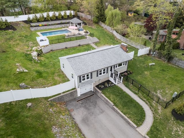400 Andover St, Wilmington, MA 01887