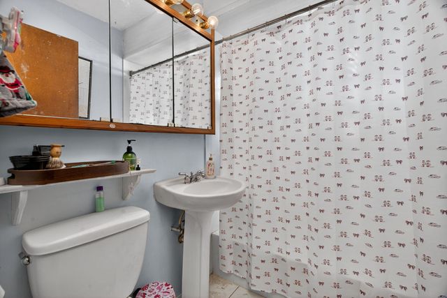 6601 W 115th Place, Worth, IL 60482