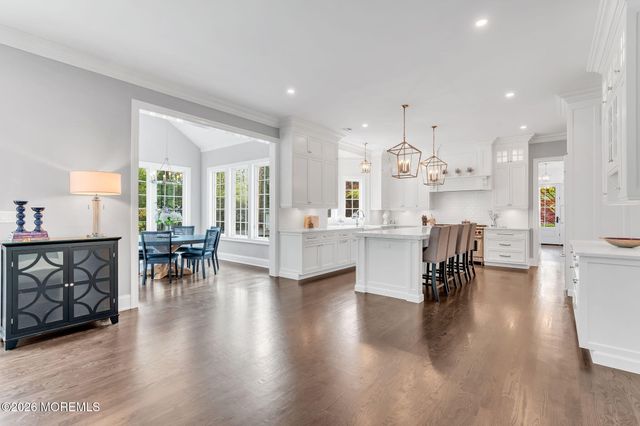 13 Buttonwood Lane, Rumson, NJ 07760