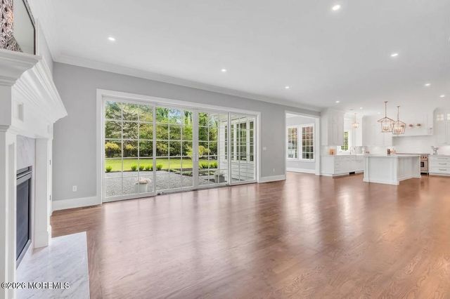 13 Buttonwood Lane, Rumson, NJ 07760