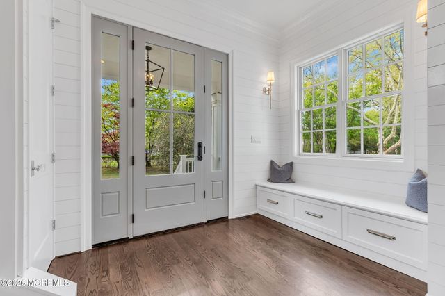 13 Buttonwood Lane, Rumson, NJ 07760