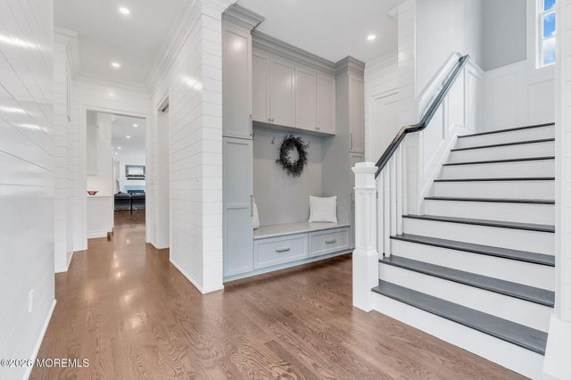 13 Buttonwood Lane, Rumson, NJ 07760