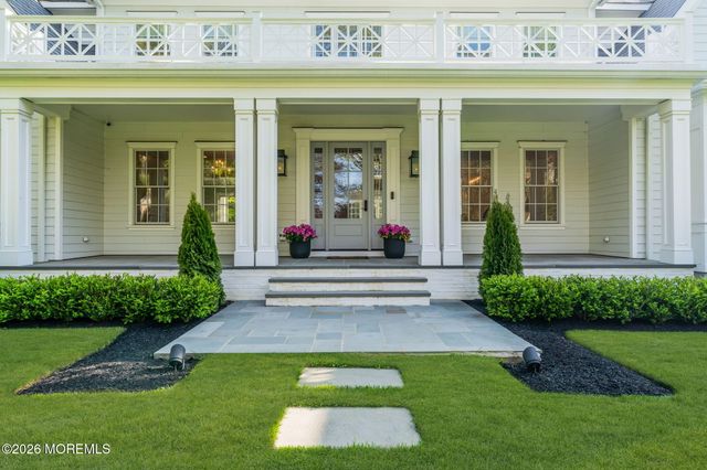 13 Buttonwood Lane, Rumson, NJ 07760