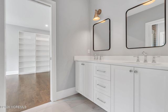 13 Buttonwood Lane, Rumson, NJ 07760