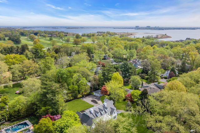13 Buttonwood Lane, Rumson, NJ 07760