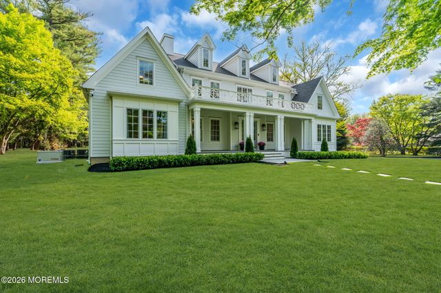 13 Buttonwood Lane, Rumson, NJ 07760
