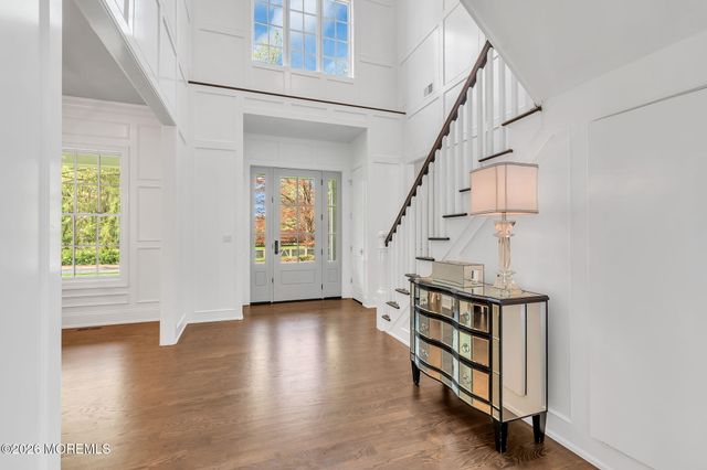 13 Buttonwood Lane, Rumson, NJ 07760