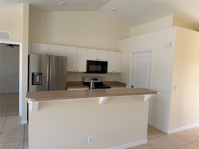 2829 NW 2nd TER, Cape Coral, FL 33993