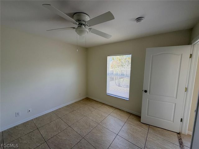 2829 NW 2nd TER, Cape Coral, FL 33993