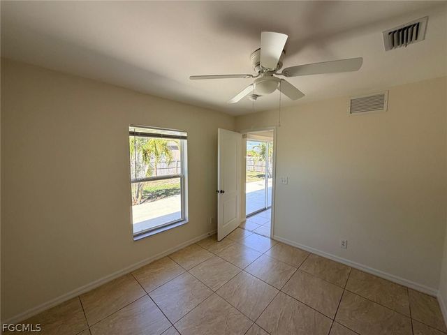 2829 NW 2nd TER, Cape Coral, FL 33993
