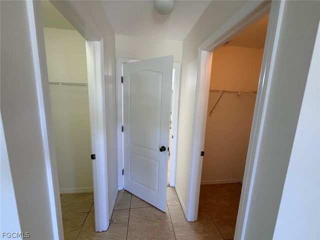 2829 NW 2nd TER, Cape Coral, FL 33993