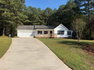 65 Mooney Drive, Fuquay Varina, NC 27526