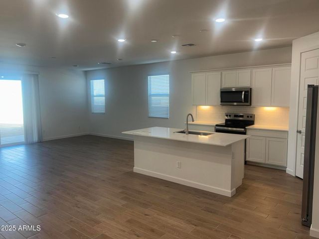 9648 N 178th Drive, Waddell, AZ 85355