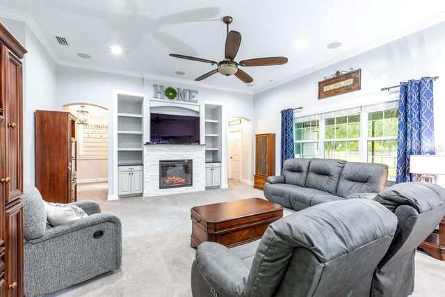 733 SW MARYNIK DRIVE, High Springs, FL 32643
