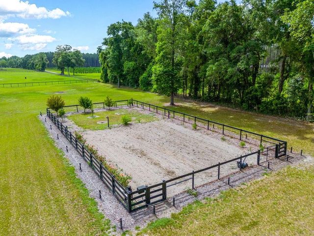733 SW MARYNIK DRIVE, High Springs, FL 32643