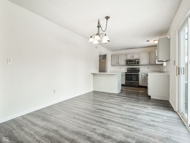 12364 Blue Sky Drive, Fishers, IN 46037