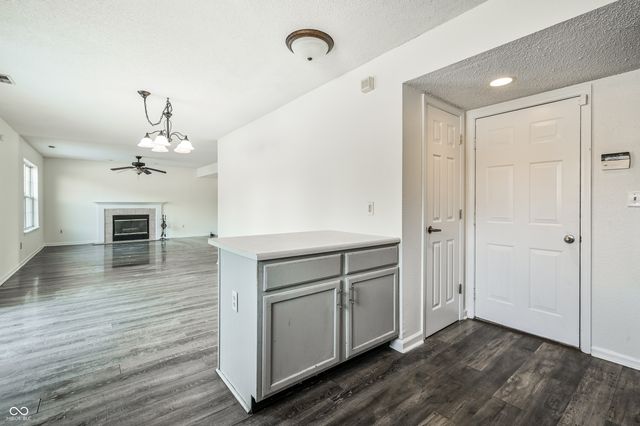 12364 Blue Sky Drive, Fishers, IN 46037