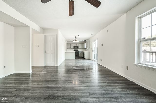 12364 Blue Sky Drive, Fishers, IN 46037