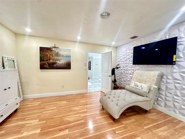 2250 NW 196th Street, Miami Gardens, FL 33056