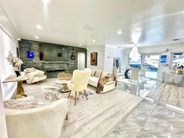 2250 NW 196th Street, Miami Gardens, FL 33056