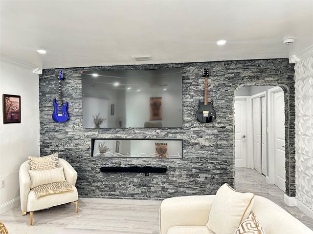 2250 NW 196th Street, Miami Gardens, FL 33056