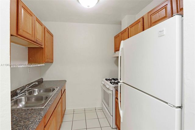 4655 Palm Ave 309, Hialeah, FL 33012