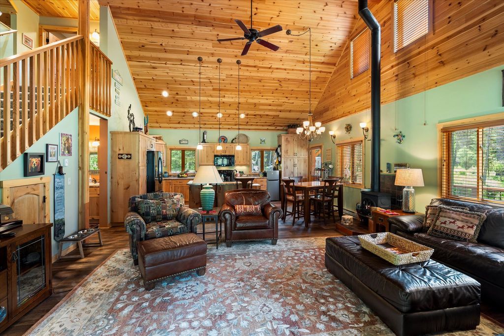 Image 5 of property listing at 22507 Old Mill Road, Bigfork, MT 59911