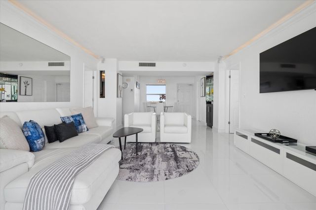 333 NE 21ST Avenue 1520, Deerfield Beach, FL 33441