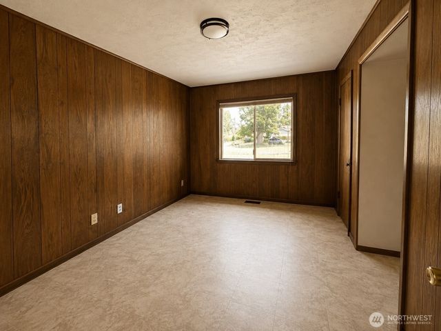 216 Caspers Street, Edmonds, WA 98020