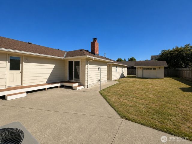 216 Caspers Street, Edmonds, WA 98020