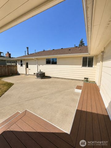 216 Caspers Street, Edmonds, WA 98020