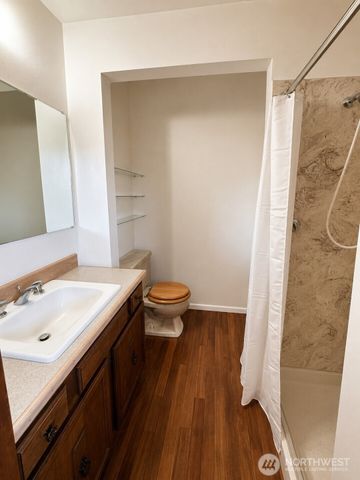 216 Caspers Street, Edmonds, WA 98020