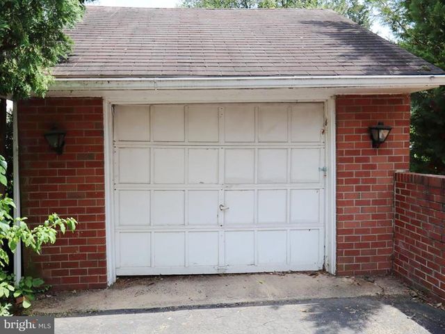 2996 SHEFFIELD DR, Plymouth Meeting, PA 19462