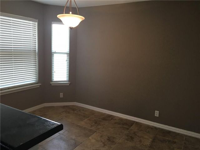 312 Estate DR, Hutto, TX 78634