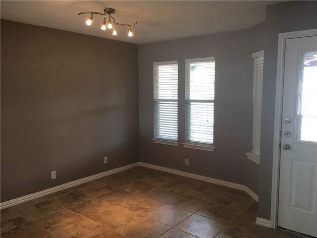 312 Estate DR, Hutto, TX 78634