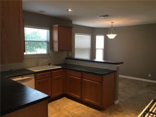 312 Estate DR, Hutto, TX 78634