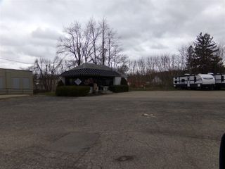 96 W Carleton Road, Hillsdale, MI 49242