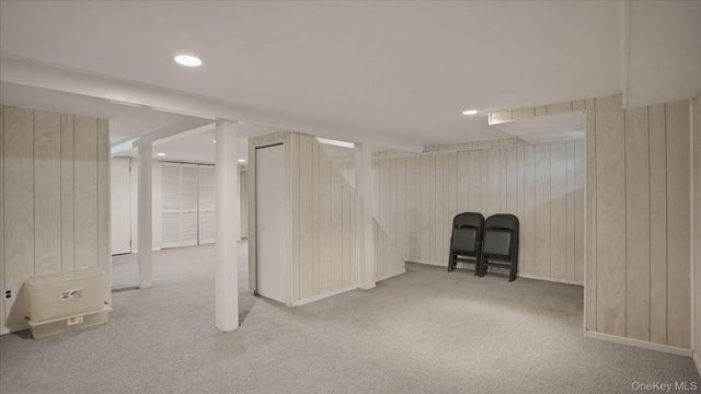 6 Derby Road, Port Washington, NY 11050