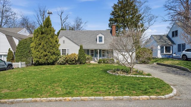 6 Derby Road, Port Washington, NY 11050