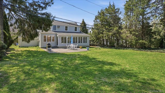 6 Derby Road, Port Washington, NY 11050