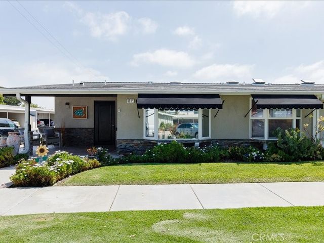 13962 El Dorado Dr M2 60F, Seal Beach, CA 90740
