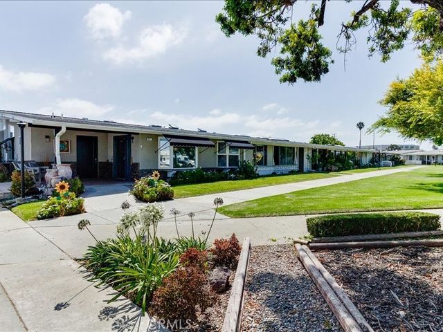 13962 El Dorado Dr M2 60F, Seal Beach, CA 90740
