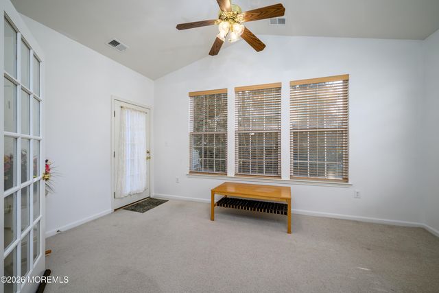 98 Stamford Drive, Jackson, NJ 08527