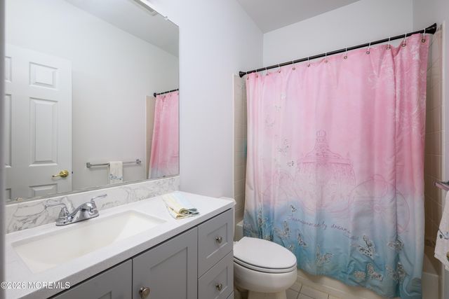 98 Stamford Drive, Jackson, NJ 08527